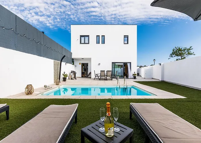 Ocean House Torre Del Mar