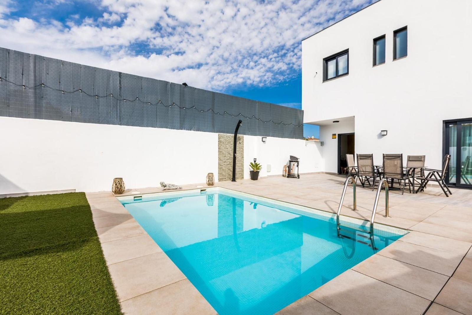 Ocean House Torre Del Mar